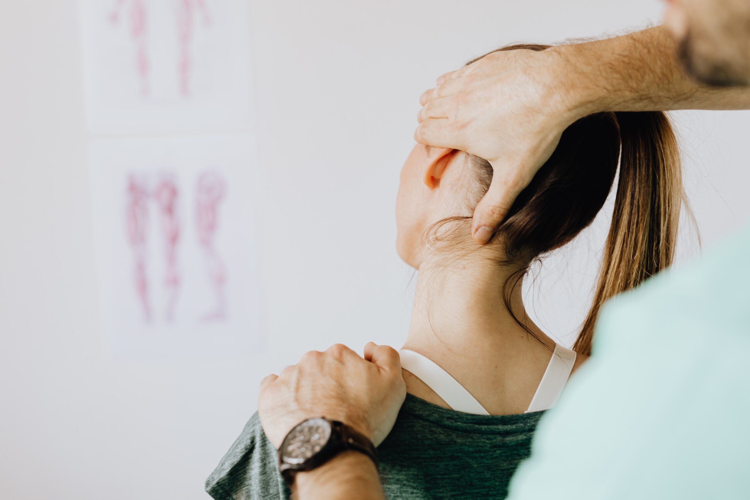 Neck Pain Treatment in Vapi